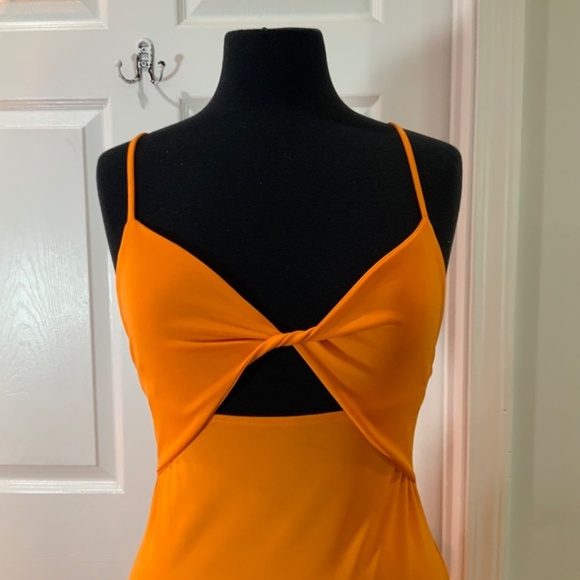 Zara Cut Out Twist Front Orange Midi Boho Dress Size Medium - Picture 2 of 8